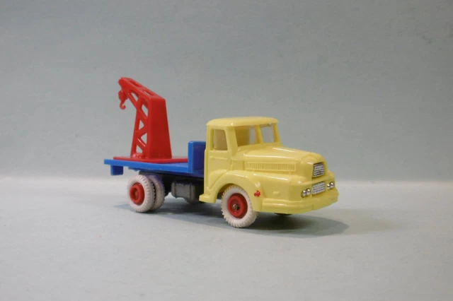 Sai 2953 Camion Unic ZU 122 Izoard, Port Salut