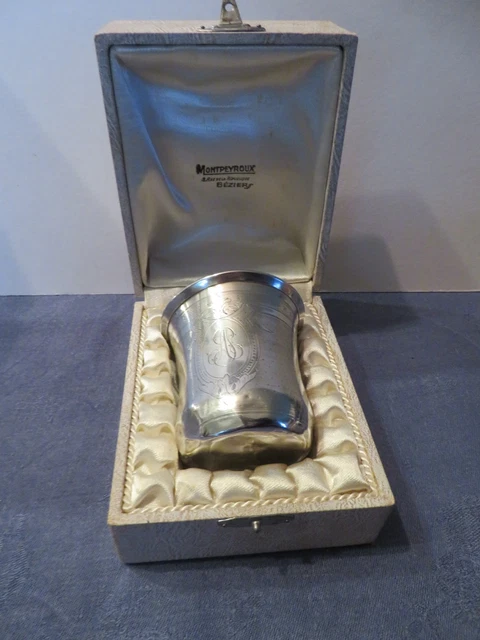 ANCIENNE PETITE TIMBALE en argent massif poinçon minerve orfèvre illisible 51 gr EUR 130,00 - PicClick FR