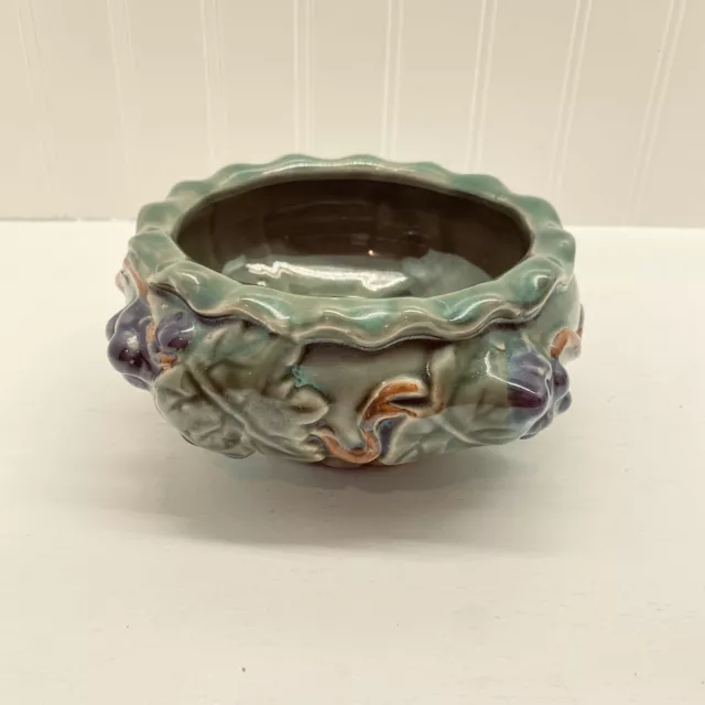 Vintage Majolica ￼Art Pottery Bowl Leaves And Grapes Green