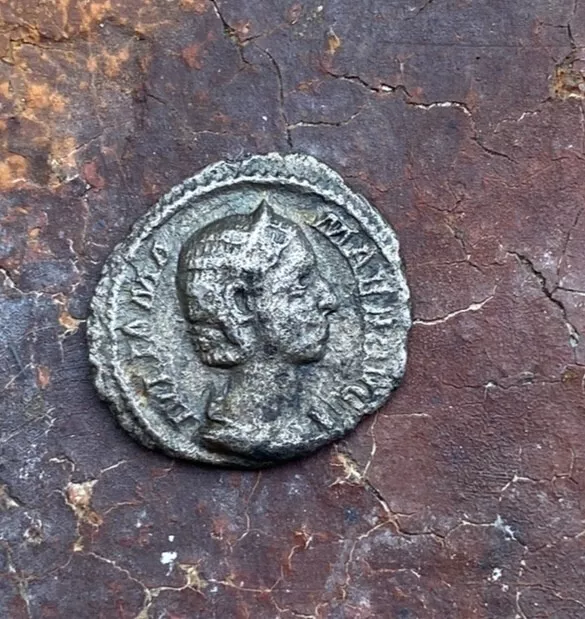 denier Julia Mamée - VESTA - argent - RIC 362