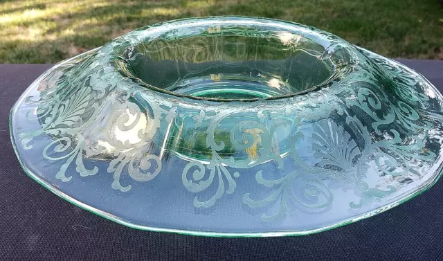 Fostoria Green # 2375 Versailles 12" Round Centerpiece Bowl