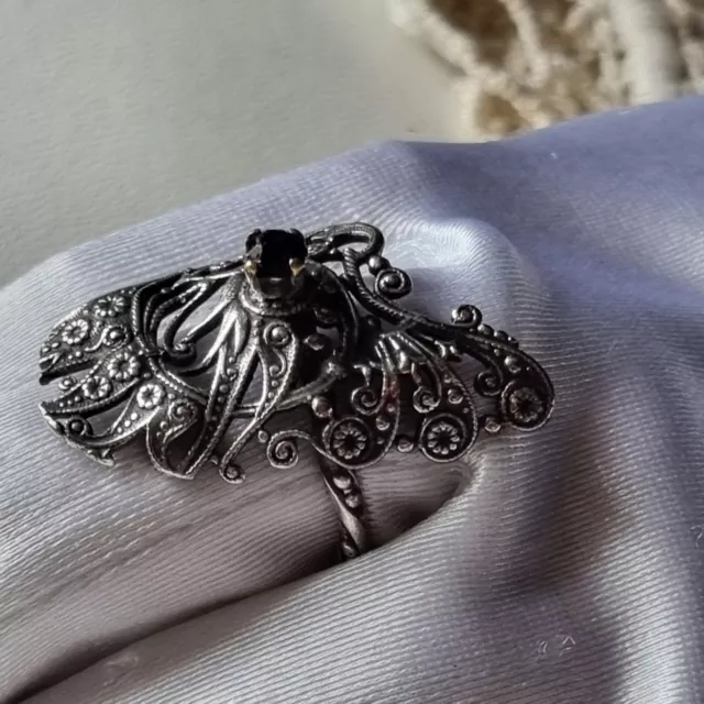 Bague Esprit Byzantin En Laiton Argenté Ouvragé Et Onyx Taille 53