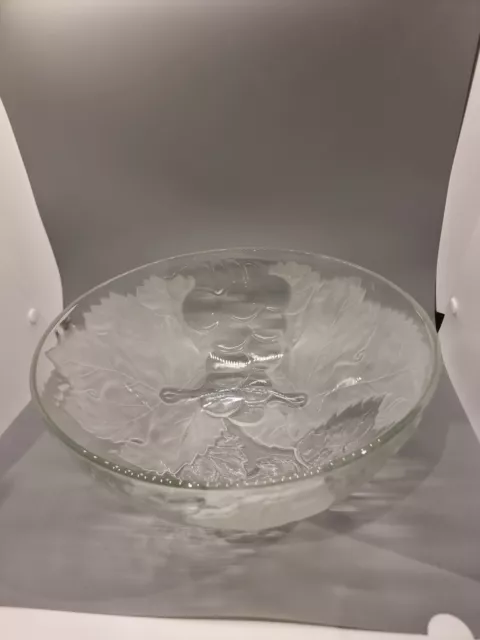 Vintage KIG Indonesia Frosted Fruit Salad Bowl - Clear & Frosted Glass - Grapes