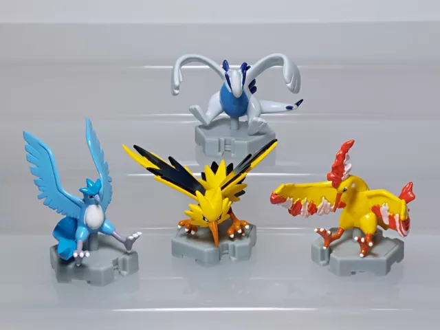 Galarian Moltres Pokemon Get Collections Figure Takara Tomy T-ARTS V02 1.3in