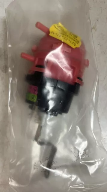 Mercedes Benz W123 AC Vacuum Element Defroster Nozzle Dash Pod Flap NLA NEW