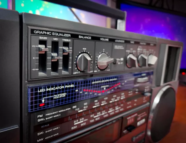 HITACHI TRK-9100W 🔥RARE🔥 (1983) Vintage Stereo Ghetto-Blaster Boombox