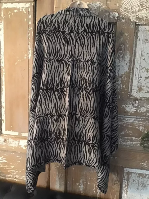 SOFIA CASHMERE 100% Cashmere Shawl Cape Wrap, One Size Animal Print With Bag
