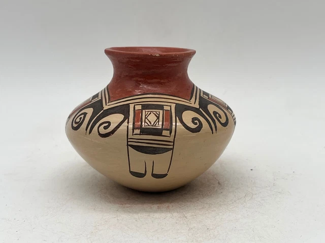 Native American Hopi Pottery vase Vernida Polacca Nampeyo Native American Hopi Pottery vase Vernida Polacca Nampeyo