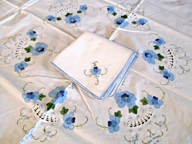 Vintage Tablecloth Napkin Set Round White Blue Floral Applique 62" Lace Inset