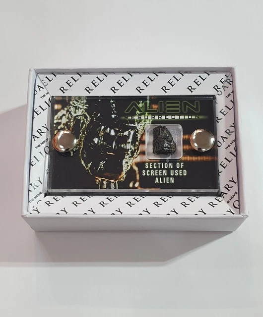 ALIEN RESURRECTION PROP Screen-Used Movie Prop Sci-Fi Film display with ...
