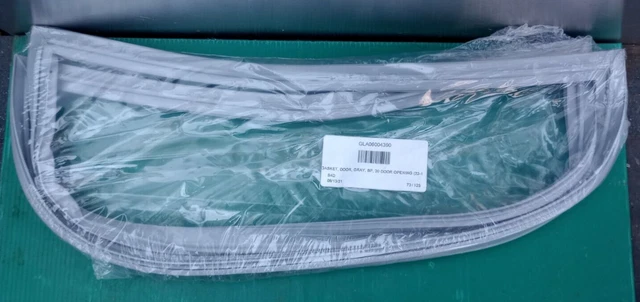 Glastender 06004390 Gray Door Gasket 22.5 x 32