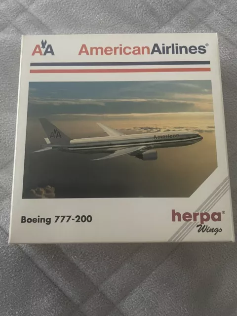 Herpa Aircraft Airlines 1/500 - Boeing 777 200 American Airlines Die Cast Model