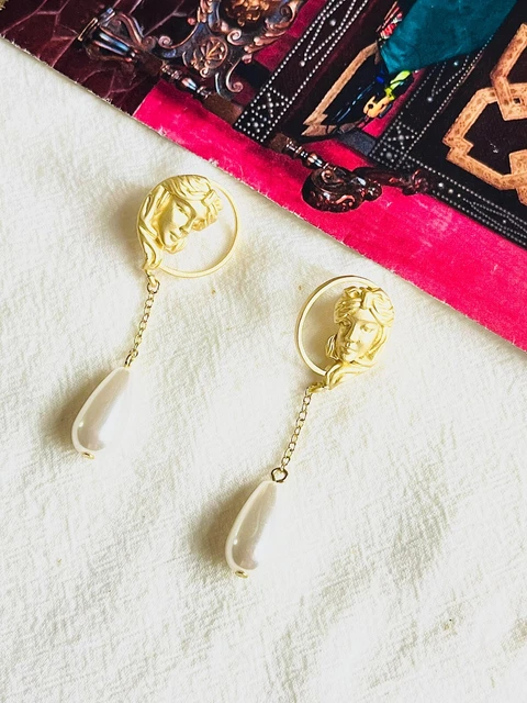 Baroque Portrait Angel Round Hoop Pearl Drop Pierced Earrings Gold Women Her