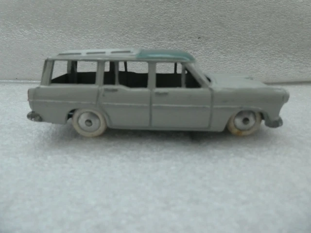Miniature Quiralu SB 1/43 - Simca Vedette Grise - Occasion (sans Boîte)