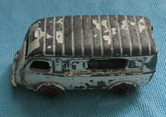 Camion Renault 1000 Kg PTT CIJ France 1/50 - Miniature Zamac, Très Bel état