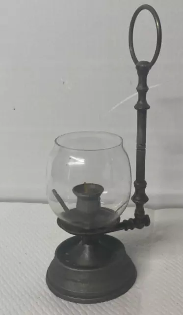 Ancien bougeoir photophore parti en laiton socle étain ? Le verre est intact 🤩