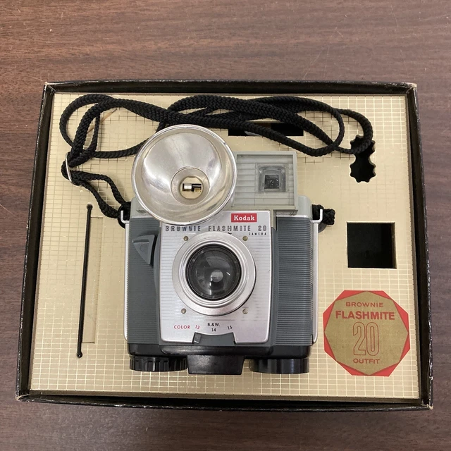Conjunto de cámara vintage Kodak Brownie Flashmite 20 con caja original SIN PROBAR