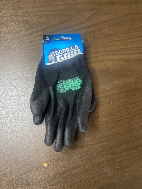 Gorilla Grip Trax Gloves- Size Small Auction