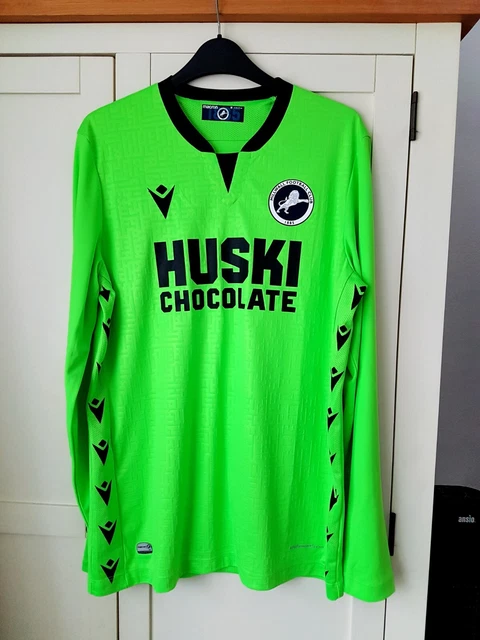 Millwall shop goalkeeper kit