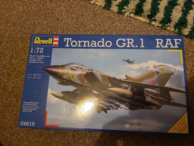 Model Set Avião Tornado GR.1 RAF 1:72 Revell - 20 anos! Loja on-line de Model Set Avião Tornado GR.1 RAF 1:72 Revell - 20 anos! Loja on-line de