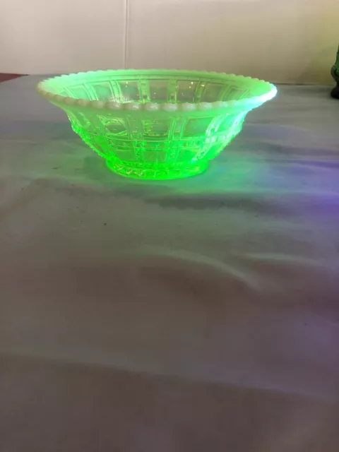 UNIQUE Uranium Glass Vaseline Green Bowl Hobnail Edge Pattern #F55