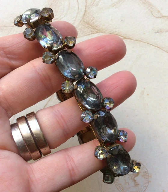 Bracelet Pierre Lang En Métal Doré Avec Cabochons En Verre Coloré - Occasion élégante