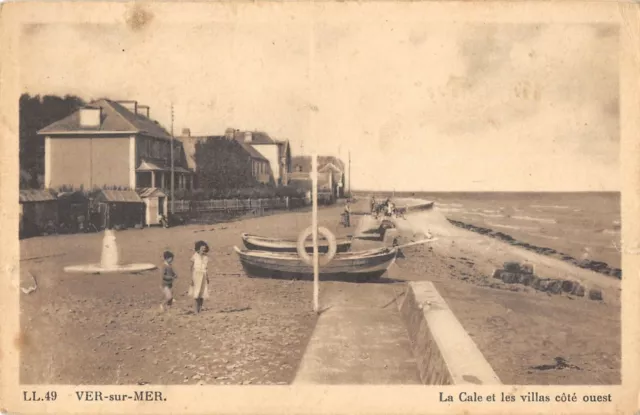 Cpa 14 Ver Sur Mer La Cale Et Les Villas West Coast