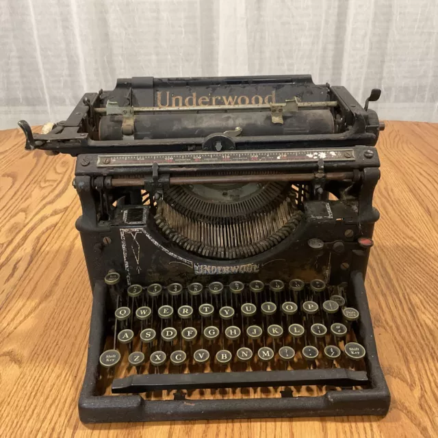 Vintage Underwood Standard Typewriter No 5 for Parts Repair or Display Decor