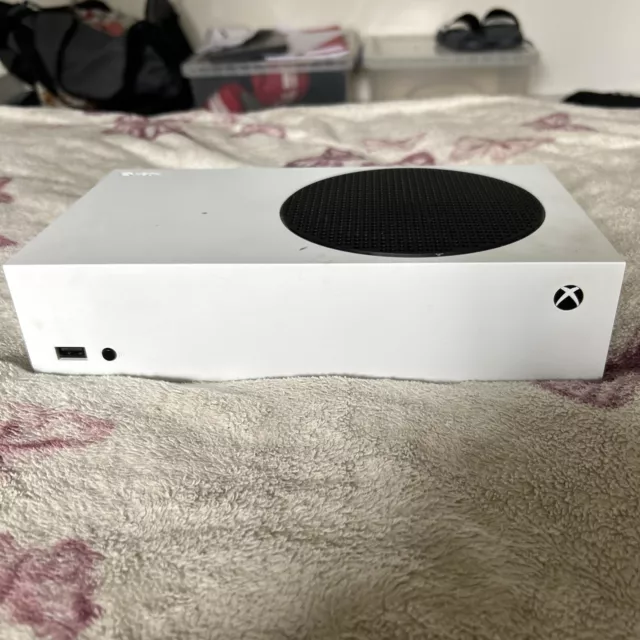 Microsoft Xbox Series S 512GB Video Game Console - White With Wires