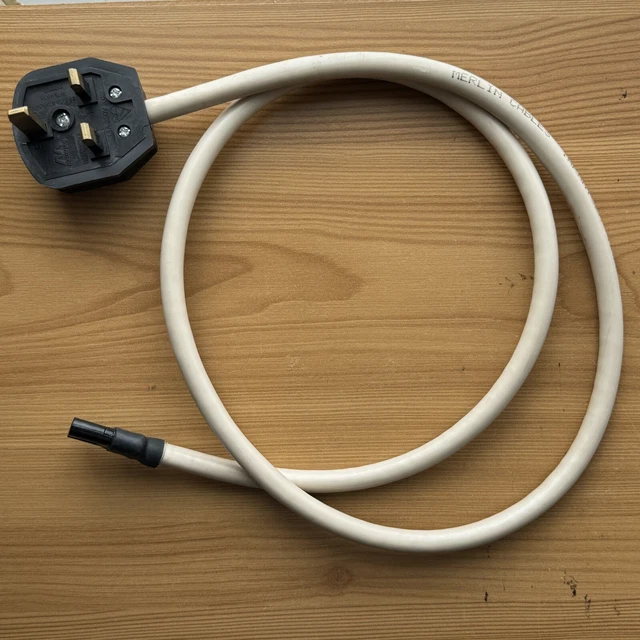 MERLIN CABLES TARANTULA Figure 8 Hi-Fi Audio Mains Cable. 1metre. £30. ...