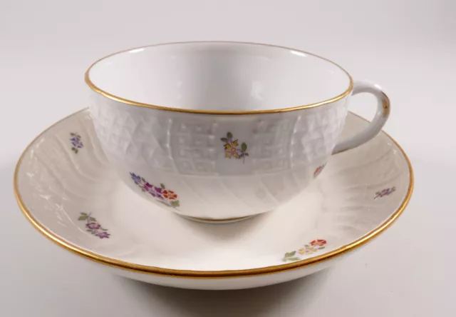 Meissen Tasse Teetasse und Untertasse indische Malerei bunt Neubrandenstein II.W