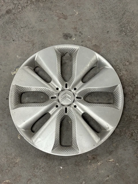 thumbnail interactive-video image 1 of Citroen Silver Wheel Nut Covers – 20x17mm Plastic Lug Nut Caps (Single) 1 of 2