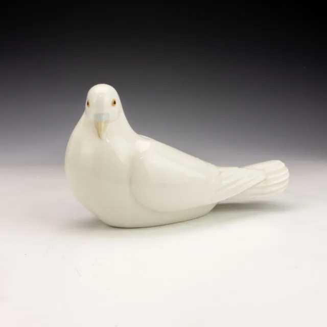 Lladro's Nao Porcelain Figure - Dove Bird Figurine