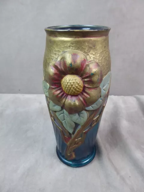 BEAU VASE ART DECO. En verre peint.