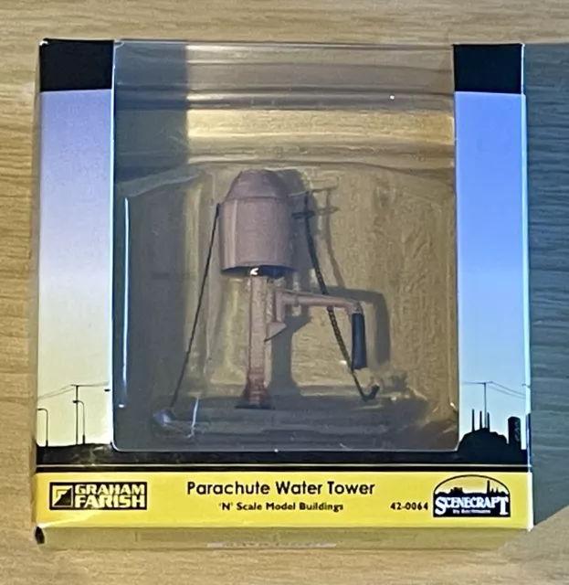 N Gauge Graham Farish Scenecraft GWR Parachute Water Tower 42-0064