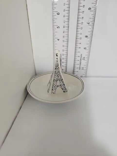 Amazon.com: DOITOOL Eiffel Tower Ring Holder Ceramic Jewelry Tray Dish,  Engagement Ring Holder for Rings, Earring and Other Small Accessories,  Bedroom Decor for Women Organizer : Clothing, Shoes & Jewelry