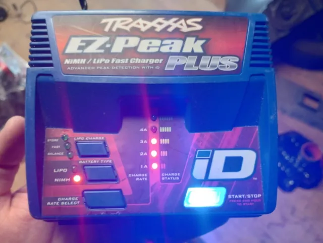 Traxxas 2970 EZ-Peak Plus NiMH/LiPo Fast Battery Charger w/ ID conector