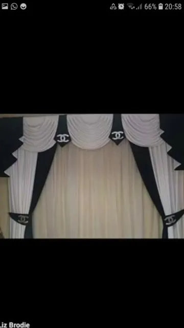 Swags+tails+curtains in White/Black trimmed silver glitter c.c motifs 90x65x90