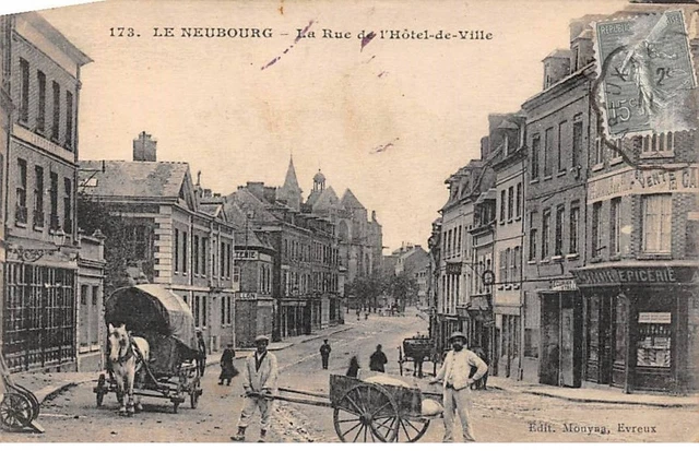 27 - SAN62738 - LE NEUBOURG - La Rue de l'Hôtel de Ville