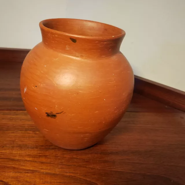 Great antique pre-colombian pottery, part of large collection