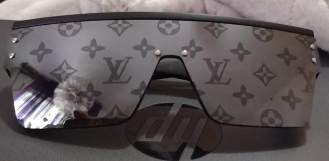 LOUIS VUITTON Monogram LV Waimea Sunglasses Eyewear accessory black mirror  29