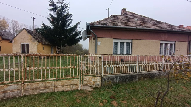 Haus in Táska 23 km von Plattensee