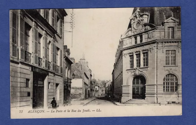 Cf / postcard - CPA / Alençon -> La Poste et La Rue du Thursday // Orne 61