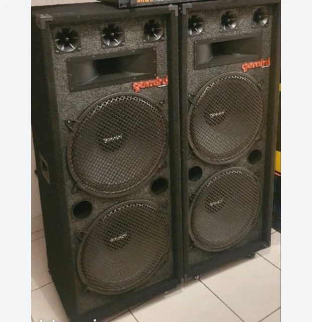 Enceintes et caissons de basses Triangle