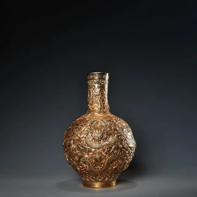 Collection of handmade Qing Dynasty relief gold-plated vase
