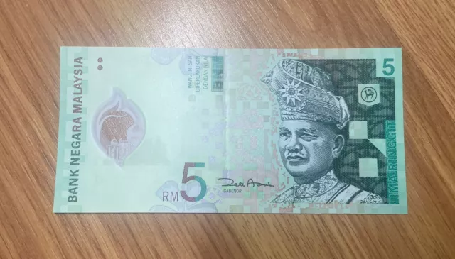 MALAYSIA 5 Ringgit, Polymer Banknote 2004 - King Abdul Rahman UNC