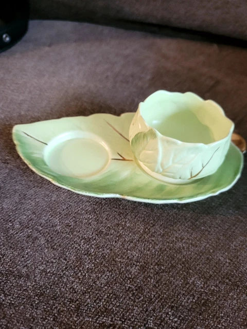 Rare Royal Winton Grimwades cabbage leaf sugar bowl and tray. Missing Creamer