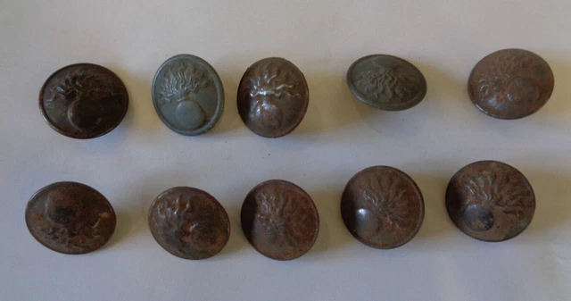 Lot De 10 Boutons Anciens En Métal Argenté - Diamètre 14 Mm - Forme Ronde - Occasion (Neufs) - France