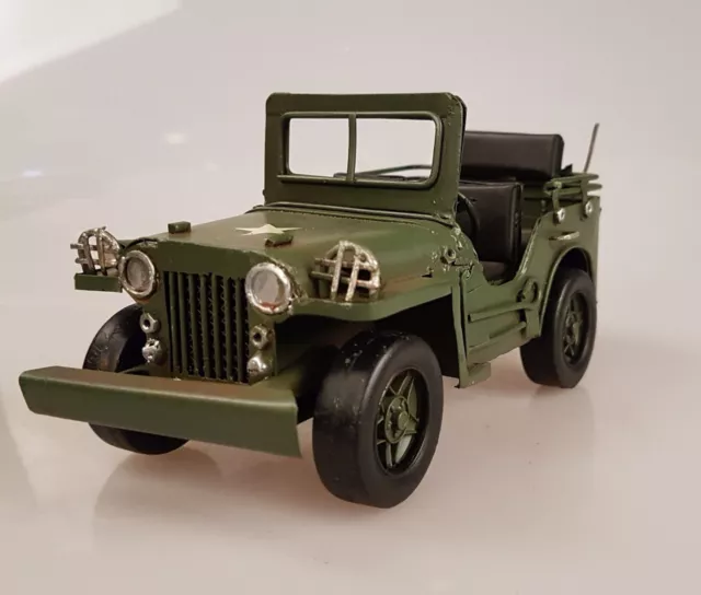 Model Blechspielzeug Wyllis Jeep Militär Blechauto MILITARY 2