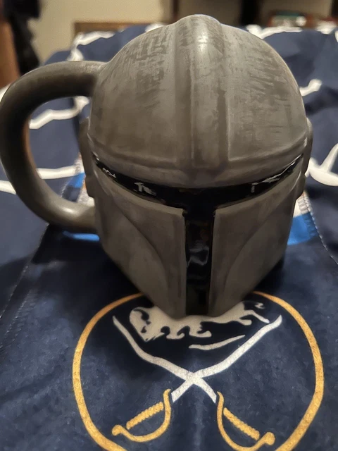 NEW Bioworld Star Wars Mandalorian Sculpted 3D Helmet Ceramic Coffee Tea Mug